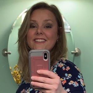 Meet your Posher, Whitney